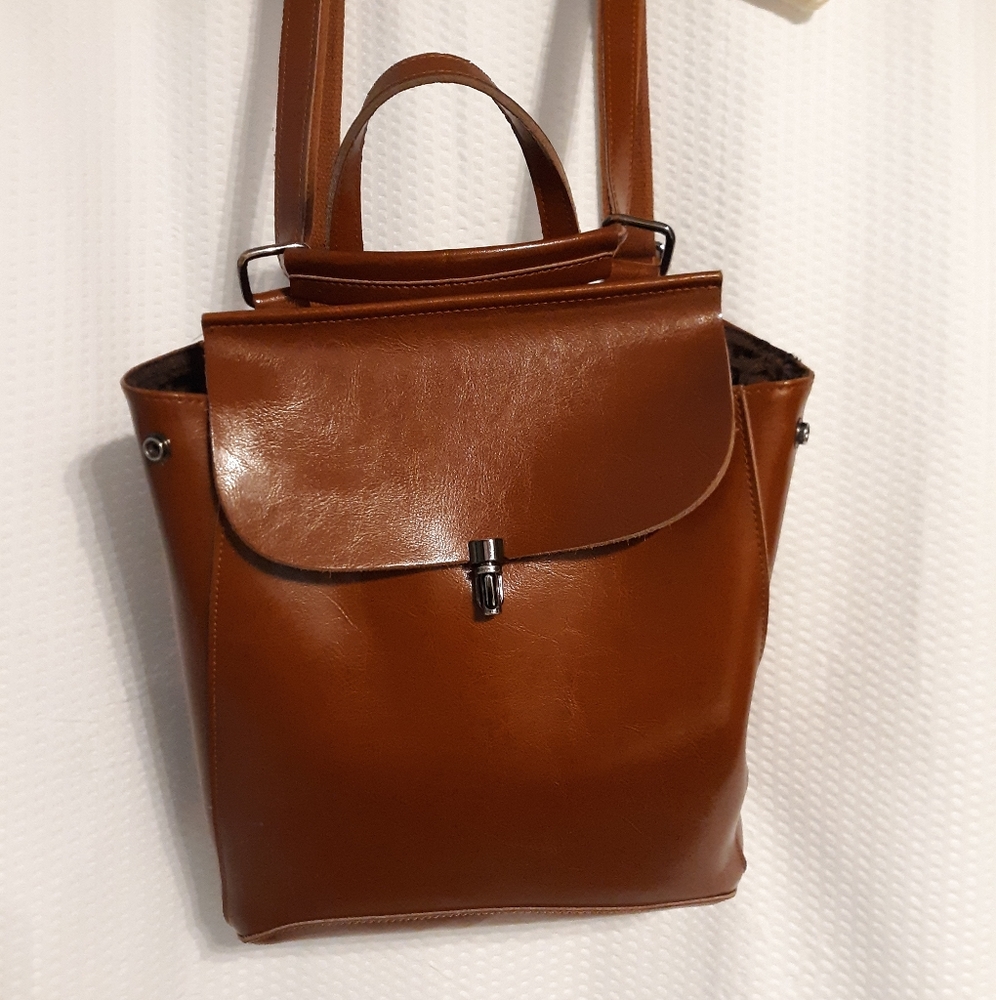 Backpack/Purse. Leather. Amazon. - Picture 2 of 7